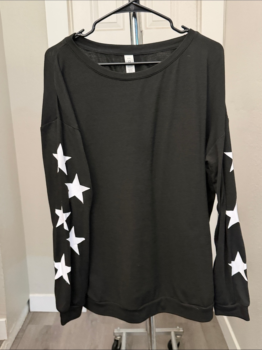 Black Long Sleeve Star Sleeve Women's Top